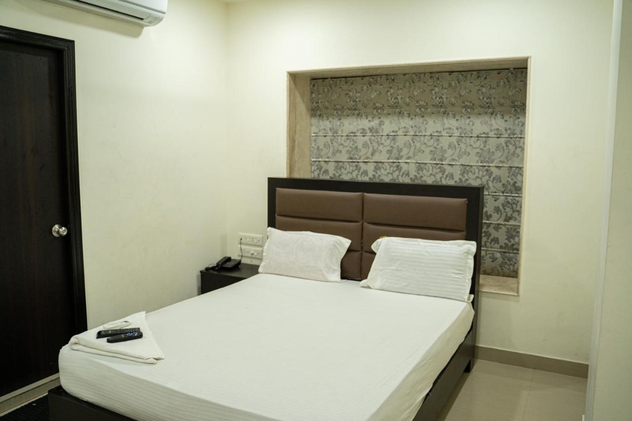 Nk7 Guest House Kalkutta Exterior foto