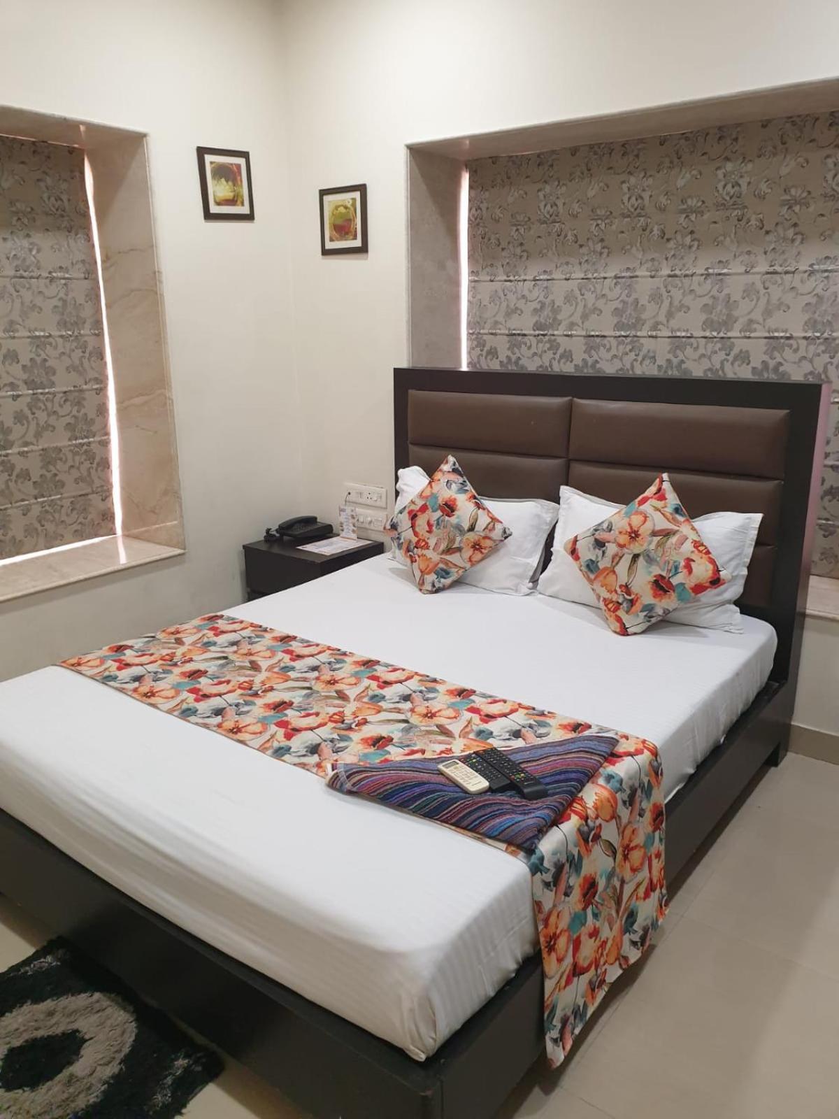 Nk7 Guest House Kalkutta Exterior foto